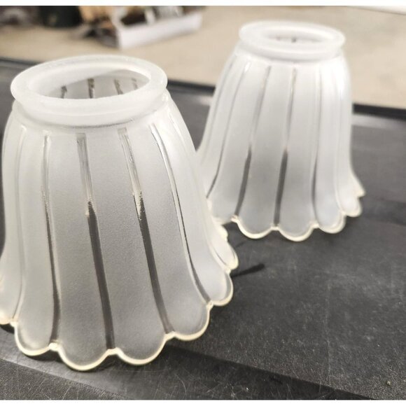 Lamp Bulb Cover, vintage frosted glass scalloped edge lamp shade replacement lig - Picture 2 of 16